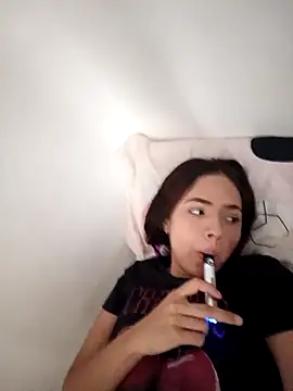 Sexy cloe outdoors online show from 04-24-26, 08:44