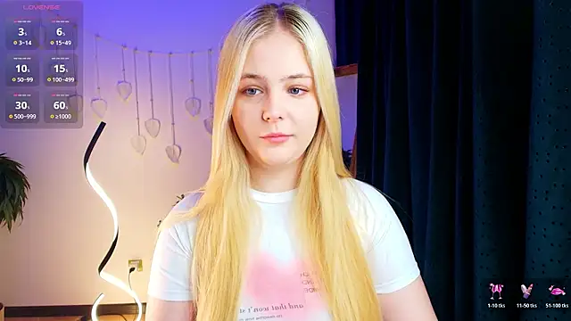 Elle Funning online show from 03-11-26, 03:01