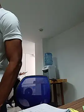 AlaskanCornpone online show from 04-24-26, 03:36