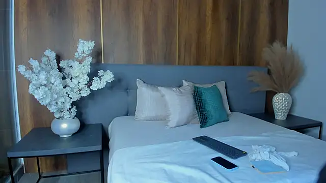 Tiffanyy Lam online show from 02-26-26, 09:25