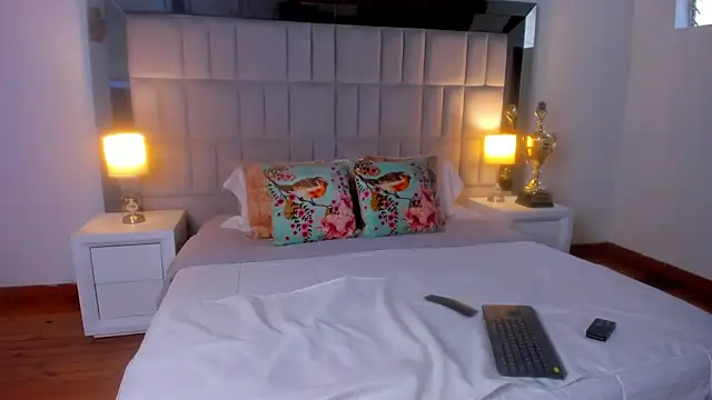 Tiffanyy Lam online show from 03-02-26, 10:05