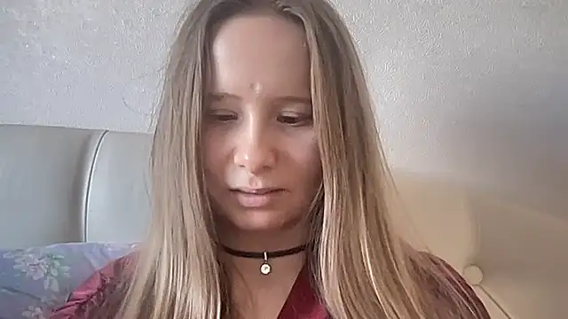 cutefoxieee online show from 03-14-26, 01:49