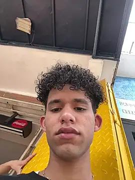 Stickmendez online show from 02-27-26, 08:42