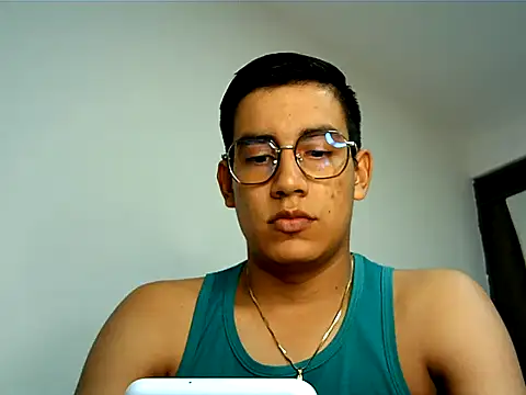 Noahfox19 online show from 03-18-26, 11:52