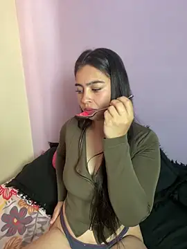 I Valentina online show from 03-28-26, 07:46