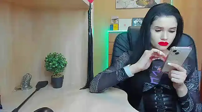 KristiTopxx online show from 12-04-24, 10:30