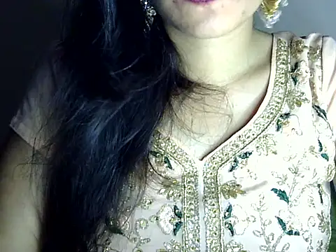 Neha Sharma2 online show from 04-21-26, 12:55