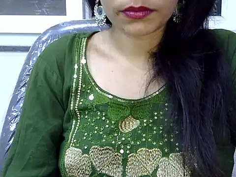 Snapshot of Neha_Sharma2 chatting on 05-07-26, 02:33 Neha Sharma2 online show from 05-07-26, 02:33