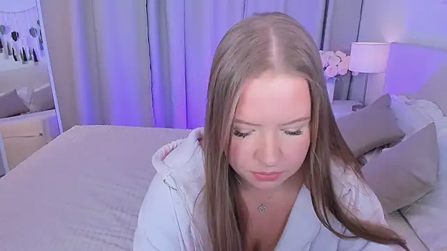 Arya Thomas online show from 03-09-26, 09:30