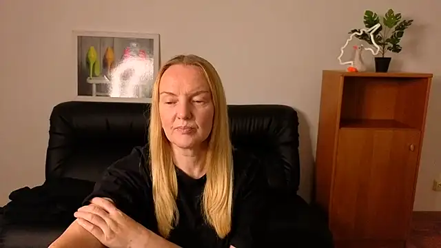 Bella soulmate online show from 07-24-26, 11:30