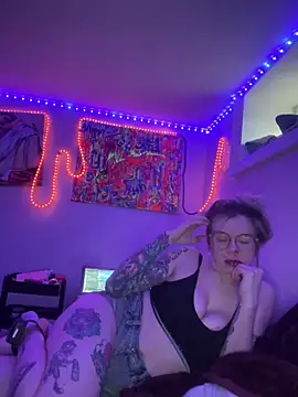 LaurenRae x online show from 03-11-26, 06:47