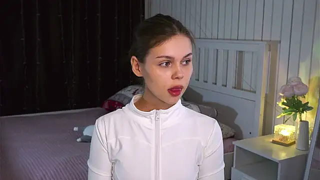 EarthaLevra online show from 04-18-26, 08:20