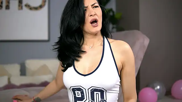 ClassyKatyy online show from 04-28-26, 02:27