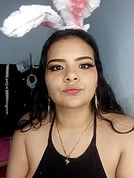 Emily Rouse23 online show from 04-16-26, 02:56