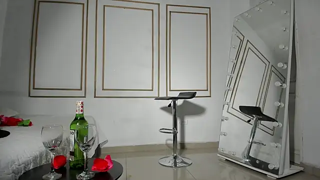 emily gaviria1 online show from 03-08-26, 12:09