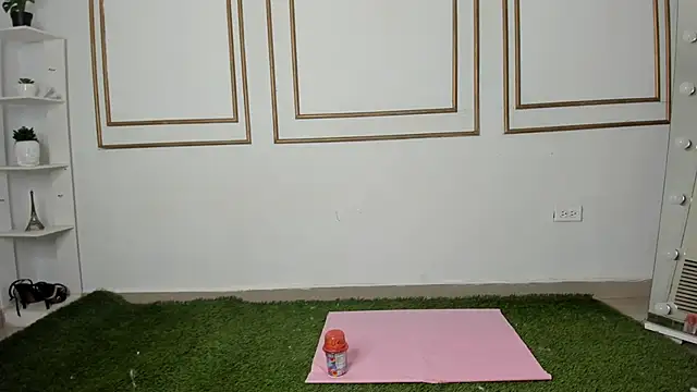 emily gaviria1 online show from 03-27-26, 12:05