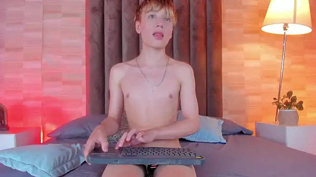 Isaac Grey online show from 03-18-26, 07:39