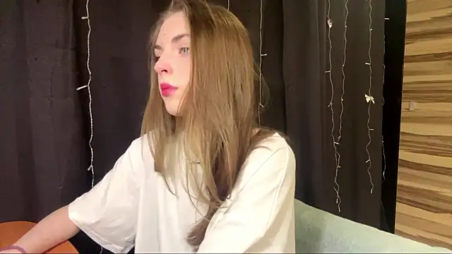 PollyDream online show from 02-26-26, 04:28