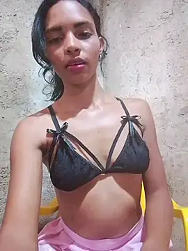 Snapshot of valentina_gomez1 chatting on 07-01-26, 01:02 valentina gomez1 online show from 07-01-26, 01:02