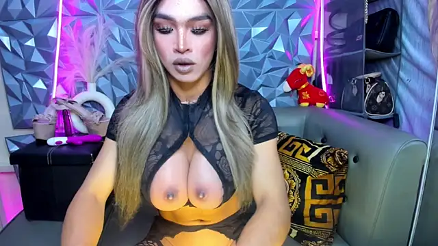 10inDominant Ayesha online show from 03-17-26, 05:11