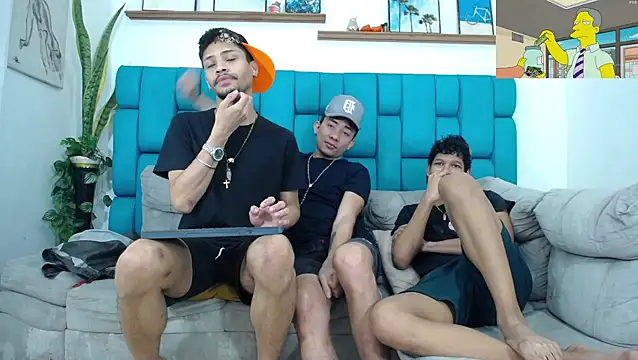 Snapshot of Lunar_Boys chatting on 03-30-26, 05:14 Lunar Boys online show from 03-30-26, 05:14