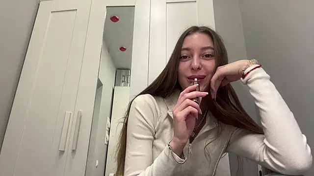 selena favn online show from 03-02-26, 02:03