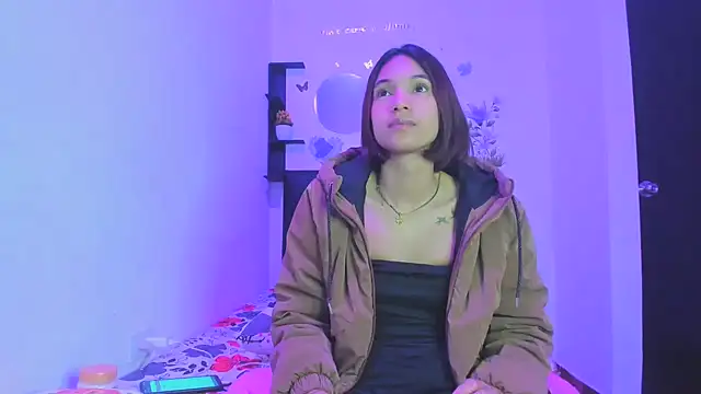 sapphire brown20 online show from 04-18-26, 10:21