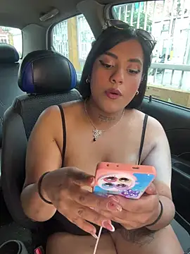 Nahomy firee online show from 04-10-26, 07:07