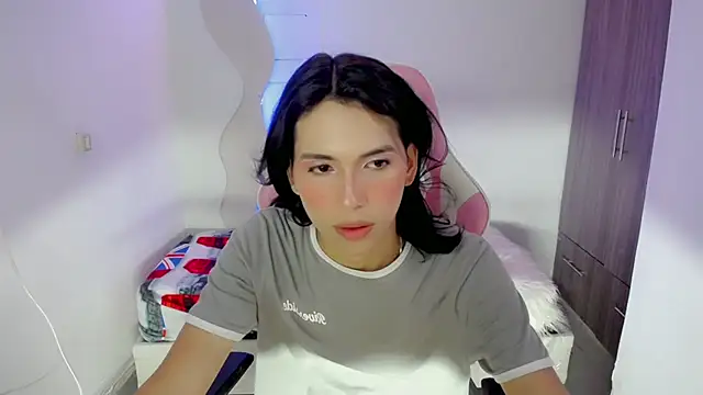 Larry craft online show from 04-17-26, 08:34