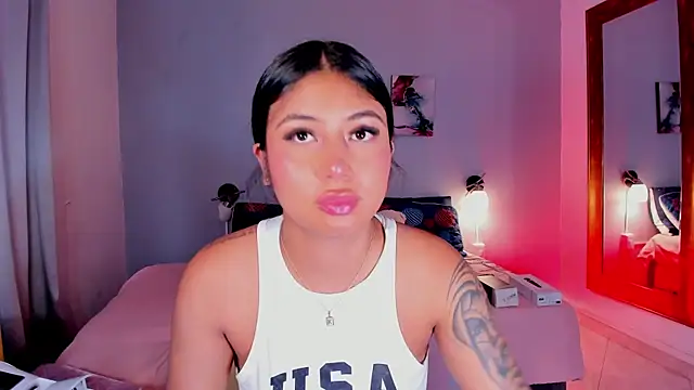 KimTaylorW online show from 07-17-26, 07:41