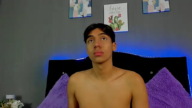 Eros Lux online show from 04-25-26, 12:19