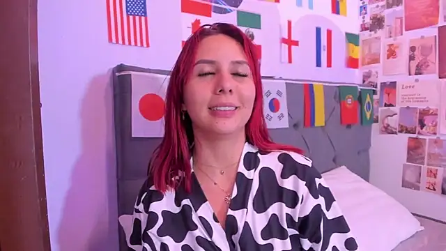 Snapshot of violeta_blaze1 chatting on 06-29-26, 02:18 violeta blaze1 online show from 06-29-26, 02:18