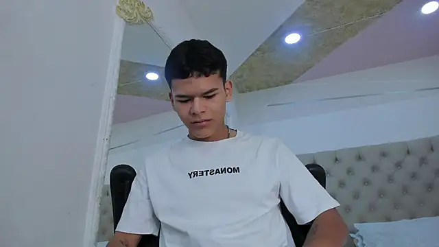 DylanRoyce  online show from 03-21-26, 12:32