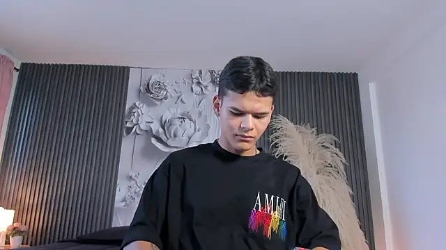 DylanRoyce  online show from 03-22-26, 12:52