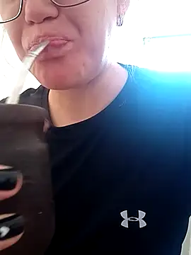 Snapshot of Delfy_96 chatting on 03-18-26, 01:47 Delfy 96 online show from 03-18-26, 01:47