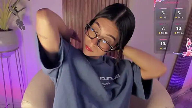 Lady  scarlett online show from 04-25-26, 01:41