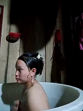 mami-rubi online show from 03-25-26, 12:00