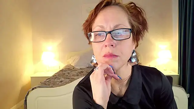 LioraWeiss online show from 03-12-26, 05:57