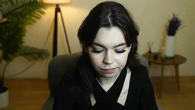 PerlaTurro online show from 02-24-26, 10:24