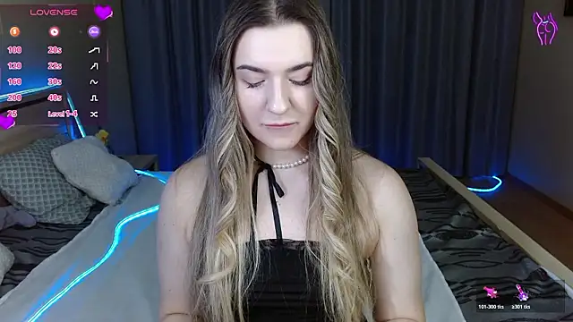 Smi1eF1ower online show from 02-25-26, 06:06