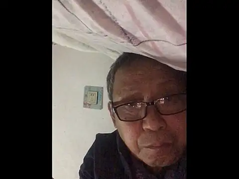 yaocaobi8 online show from 04-01-26, 01:52