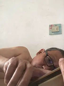 yaocaobi8 online show from 05-02-26, 04:50