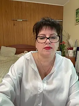 Snapshot of expensive_lady chatting on 04-12-26, 10:20 expensive lady online show from 04-12-26, 10:20