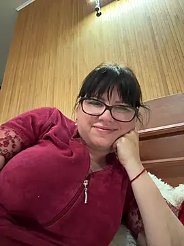 Snapshot of expensive_lady chatting on 05-10-26, 05:29 expensive lady online show from 05-10-26, 05:29
