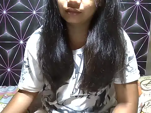 Flowerbebe online show from 03-17-26, 06:55