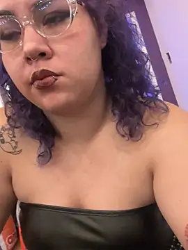 lilith velvet  online show from 05-14-26, 04:19