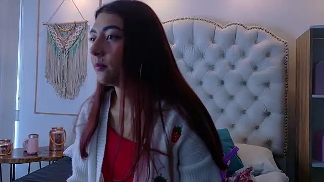 Sara funy online show from 07-16-26, 11:49