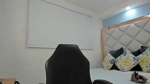 miaa diamondd online show from 04-07-26, 10:20