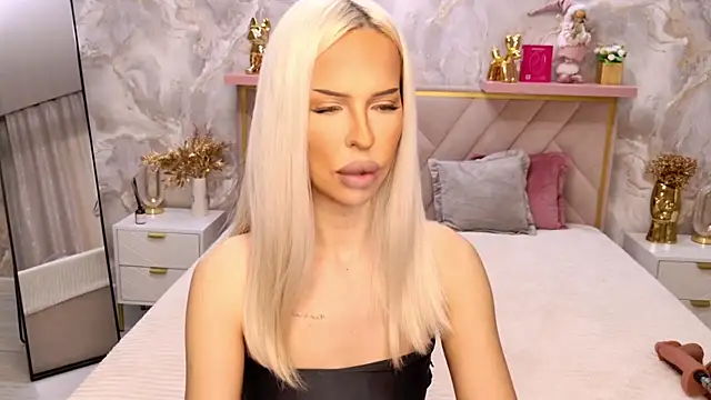 EvaXElfi online show from 04-19-26, 12:22