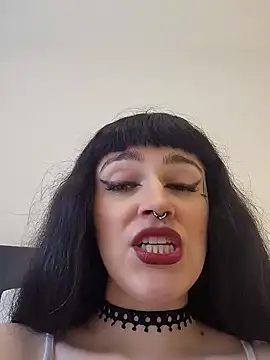 Mommynatrix online show from 03-28-26, 03:44